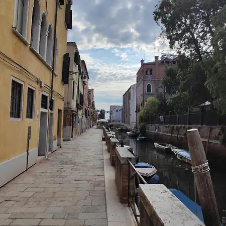 Bed and breakfast Laguna724 3*