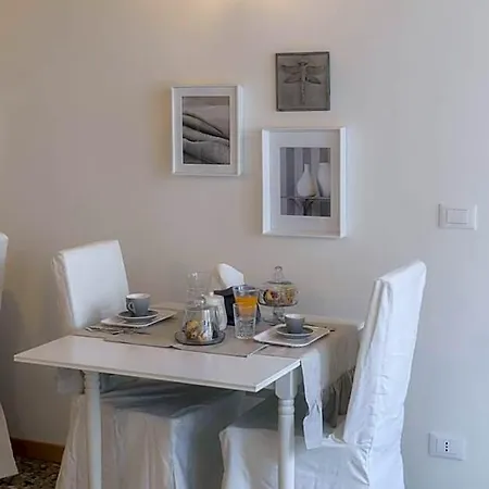 Laguna724 Couette-café 4*