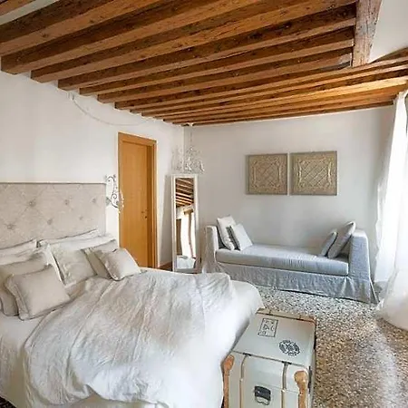 Laguna724 Couette-café 4*