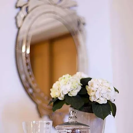 Laguna724 Bed & Breakfast 4*