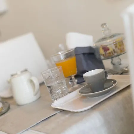 Laguna724 Bed & Breakfast