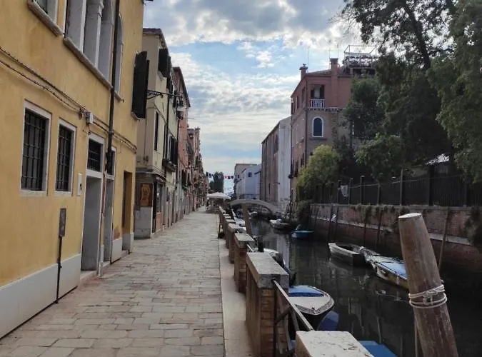 Bed & Breakfast Laguna724 3*