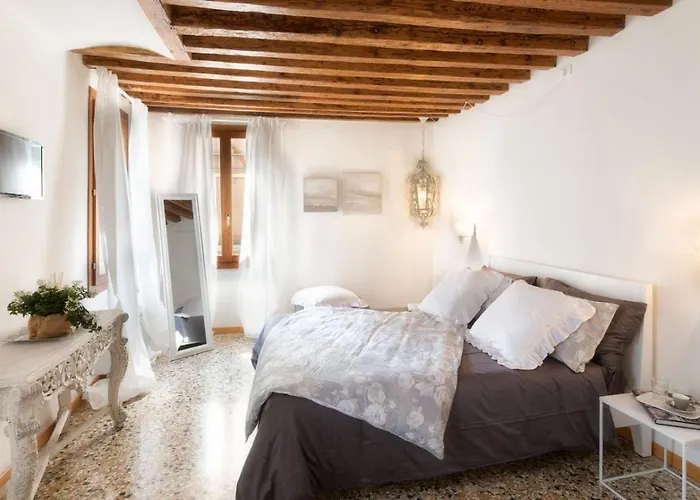 Bed & Breakfast Laguna724 3*