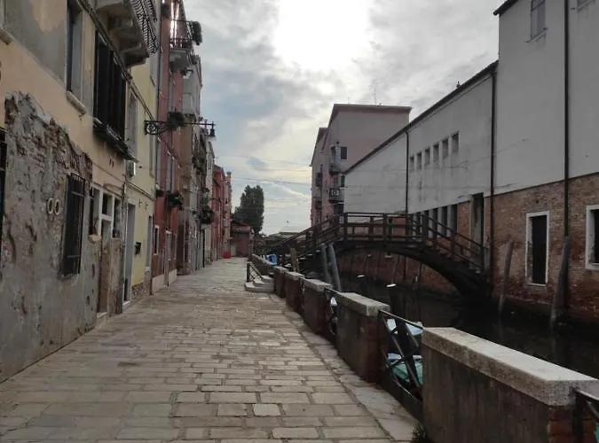 Laguna724 Bed & Breakfast 3*